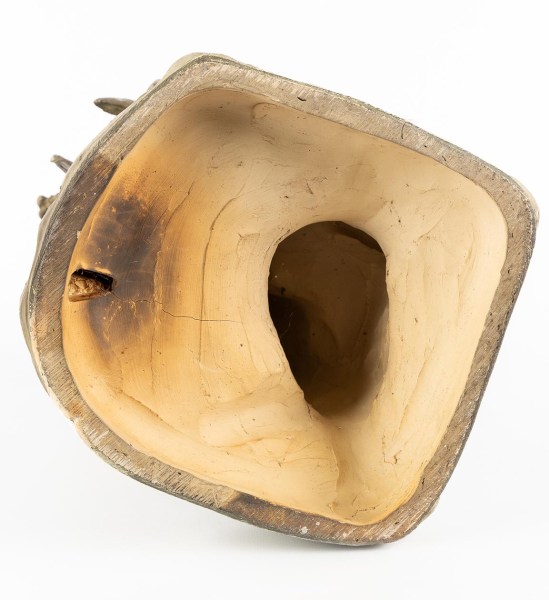 Richard-Aurili beeld-statue-sculpture-terracotta-jongedame-geiten-young-lady-coats-5